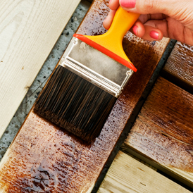 Base d'eau sur le bois